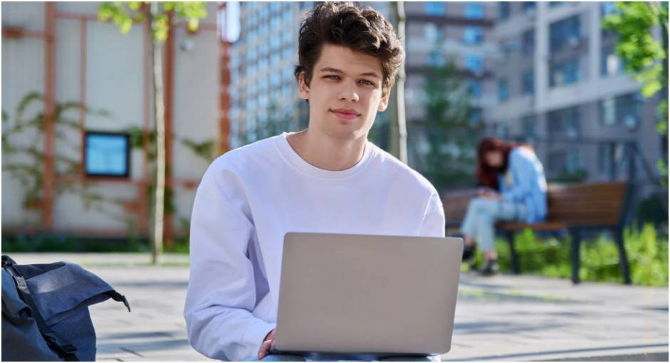 Best Budget Laptops for College Students 2026